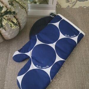Kate Spade oven mitts and pot holder set, new